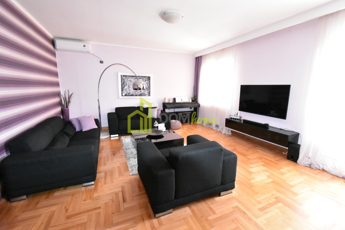 Trosoban stan 115m2, Zlatica